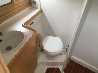 بوتيل Voilier Insolite *